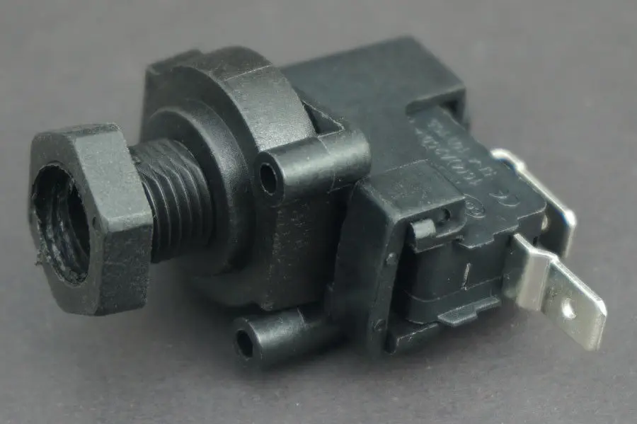 Набор нажимных пневматических переключателей 16 А | Прочие детали для