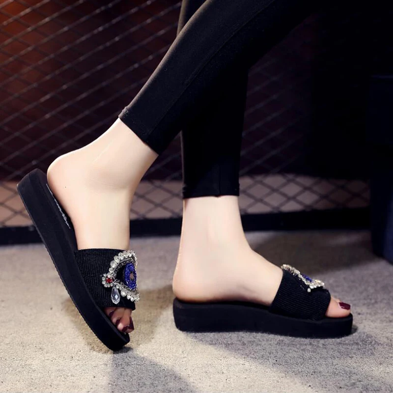 Женские тапочки женские летние богемные бриллиантовые шлепанцы удобная обувь на