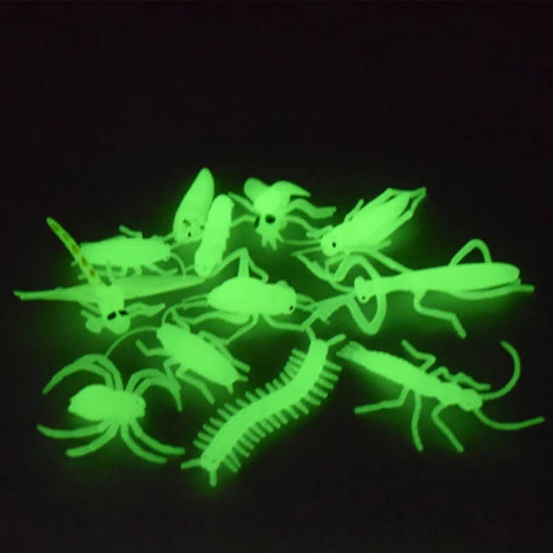 

12Pcs/ Set Novelty Soft Spider Insect 5-8 cm Night Glow Worms Halloween Toy Joke Gag Luminous toys