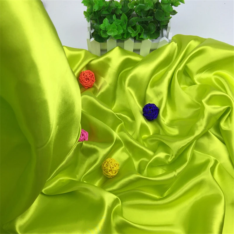 

Summer Promotion Bright Green Imitated Silk Satin Fabric Wholesale