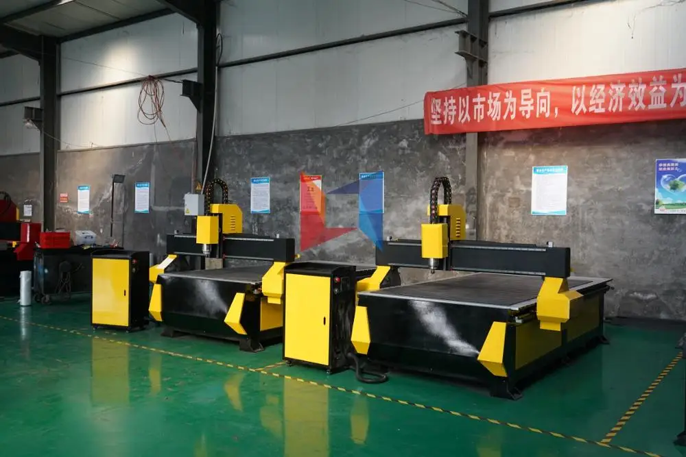 Высокая точность продвижение cnc маршрутизатор LXM1325 машина с низкой ценой|Фрезы по