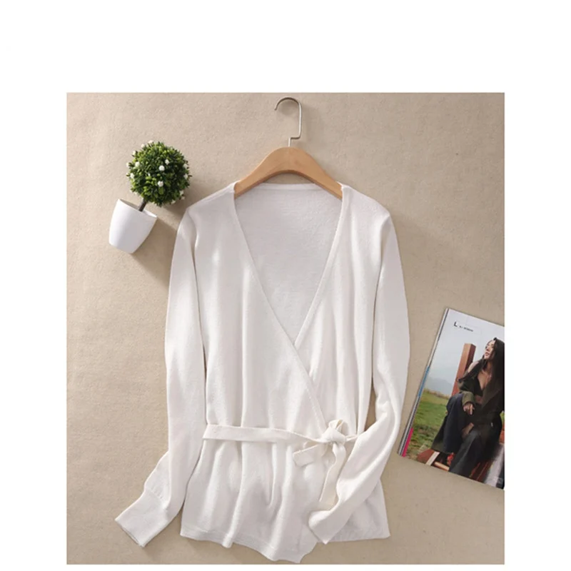 2019 NEW Spring Thin Wool Cardigan Short Section Knitted Women Outside V-collar Long Sleeves Sweater Slim Jackets |