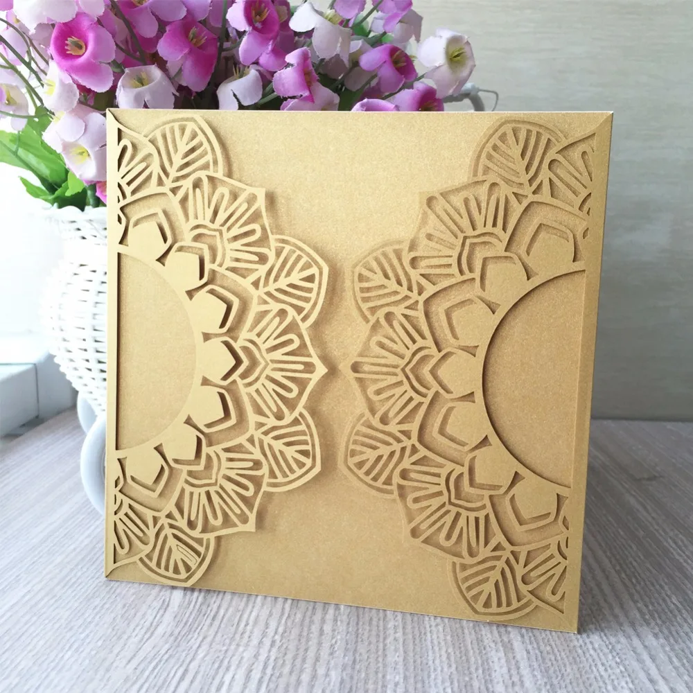 

20pcs Laser Cut Pearl Shimmer Paper Wedding Invitation Card Hollow Out Carved Crafts Card for Wedding Favor Party Decoration