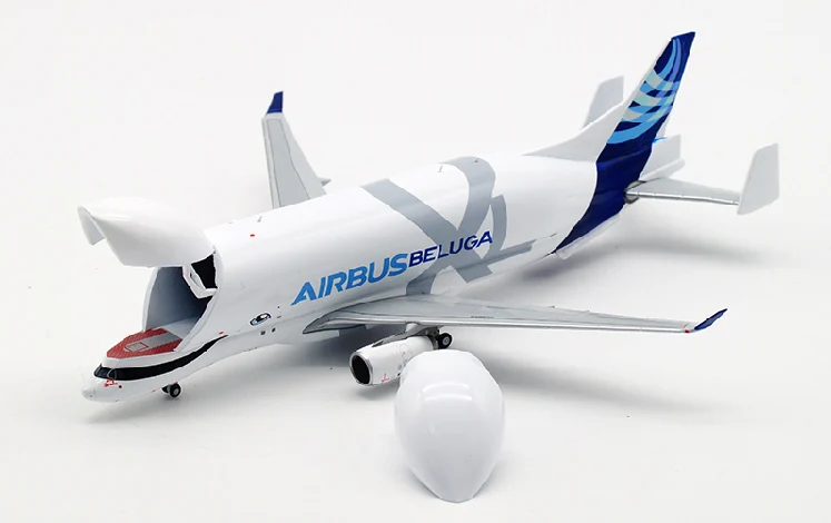 Спот специальный литой металл 1/400 Airbus Belugas A330-743l дверь может быть открыт Рабочий стол дисплей Коллекция Модель