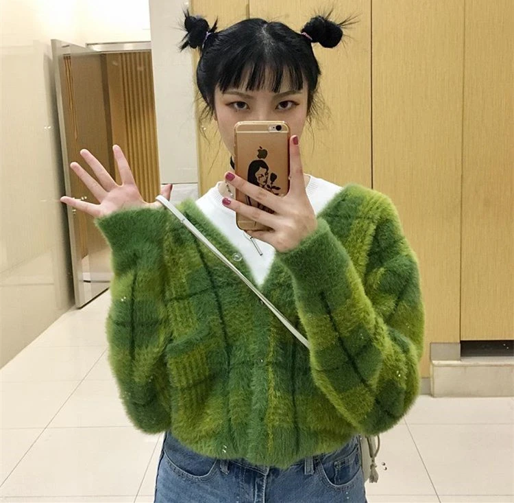 Винтажный синтетический норковый кашемировый свитер для женщин Harajuku Lazy style однобортный Женский пушистый вязаный кардиган в клетку с v-образным вырезом