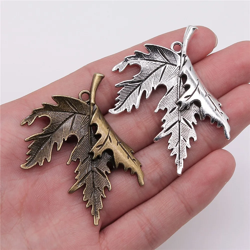 WYSIWYG 2pcs 55x45mm Antique Silver Color Antique Bronze Maple Leaf Pendant Pendant Maple Leaf Maple Leaf Charm