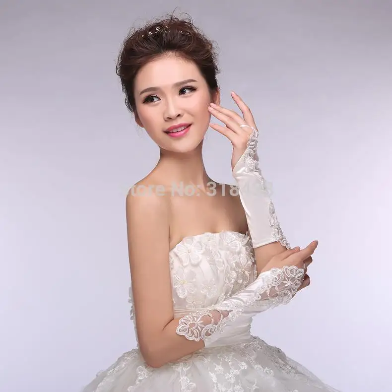 

Lace Wedding Gloves New Hot Sale Fashion White,ivory Appliques Beaded Glove Bridal Glove Wedding Gloves Fingerless Ml124