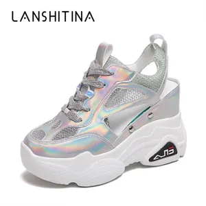 Женские кроссовки из сетчатой ткани, летние белые дышащие кроссовки на высокой платформе, с каблуком 9 см, 2020