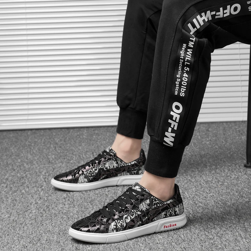 Новинка повседневная мужская обувь Цвет черный белый Мужская прогулочная из