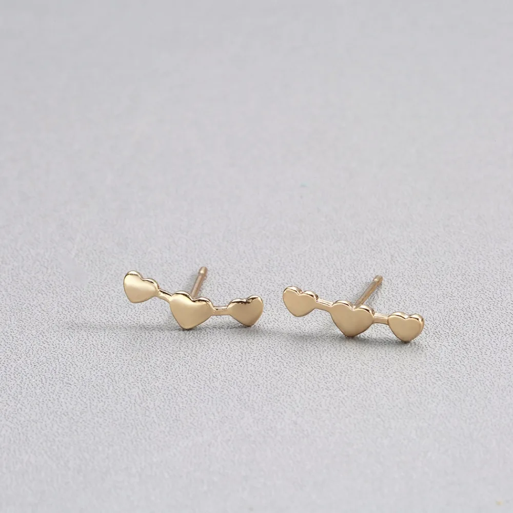 Серьги Chandler Three Love серьги из сплава для козелка и завитка ушной раковины дешевые
