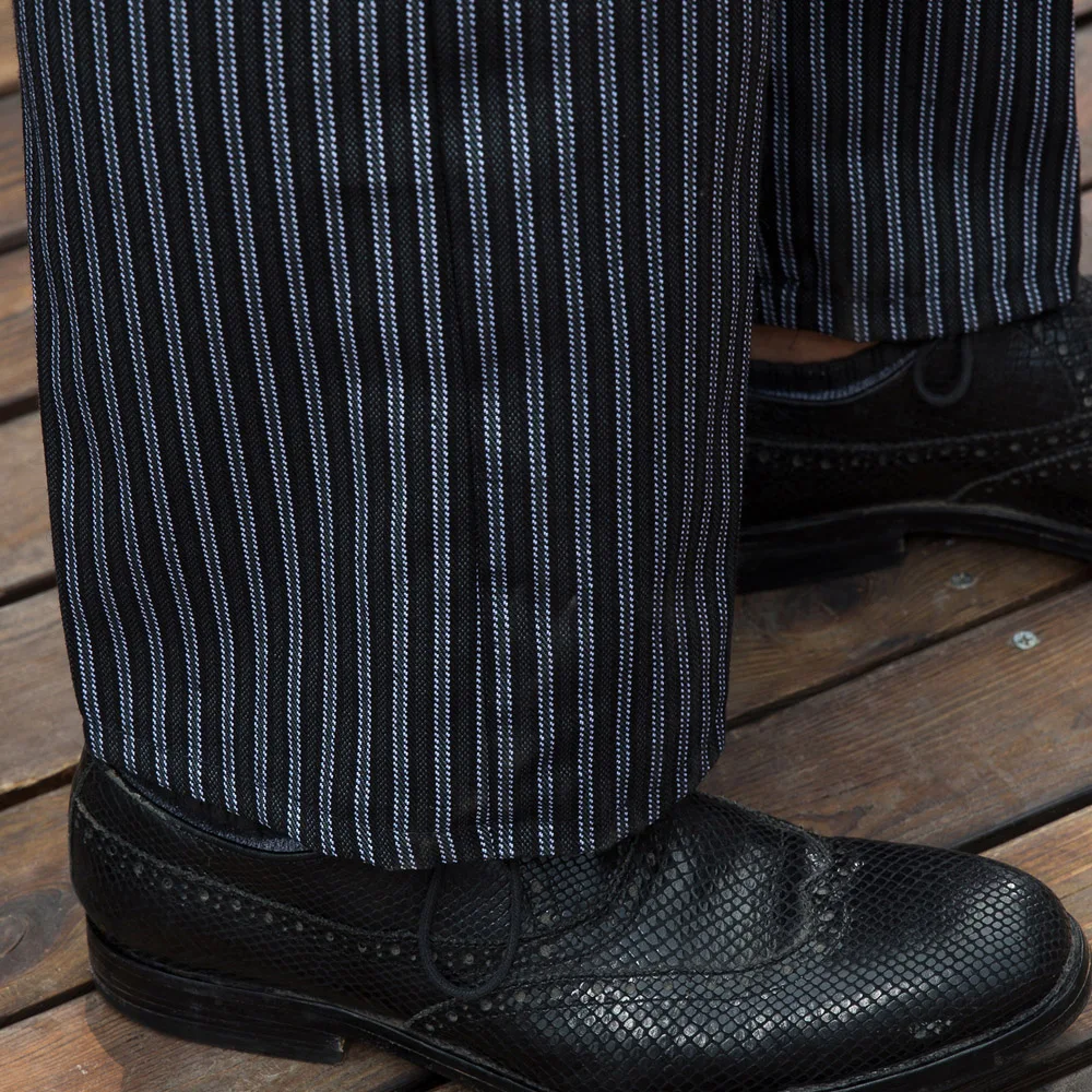 Штаны мужские рабочие в полоску с вертикальными полосками |