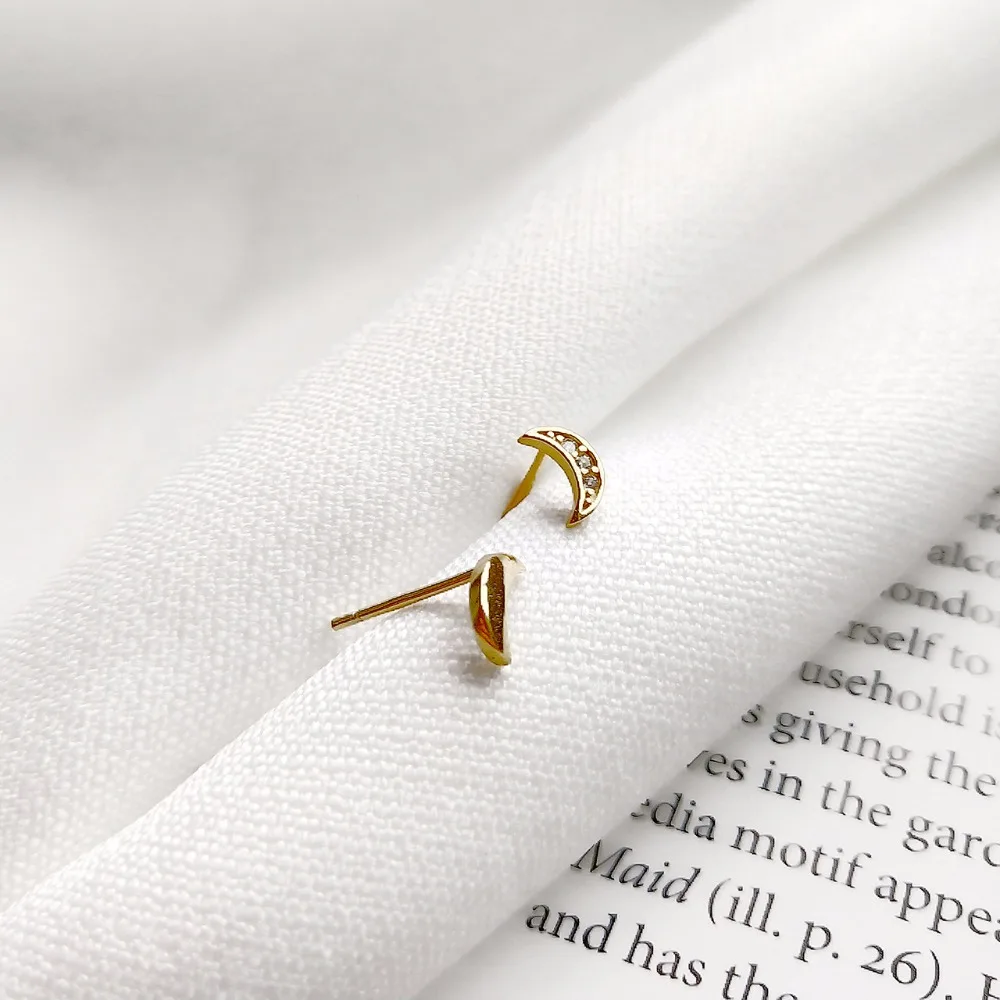 Martick Unique Style MIni Moon Stud Earrings For Fashion Woman 100% 925 Sterling Silver Asymmetry Gold Jewelry GSE43 | Украшения и