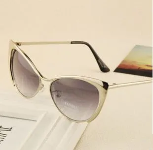 Новые металлические супер милые дизайнерские модные солнцезащитные очки для