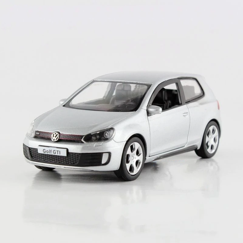 Бесплатная доставка Детские Volkswagen Golf GTI Модель автомобиля 1:36 5 дюймов автомобили