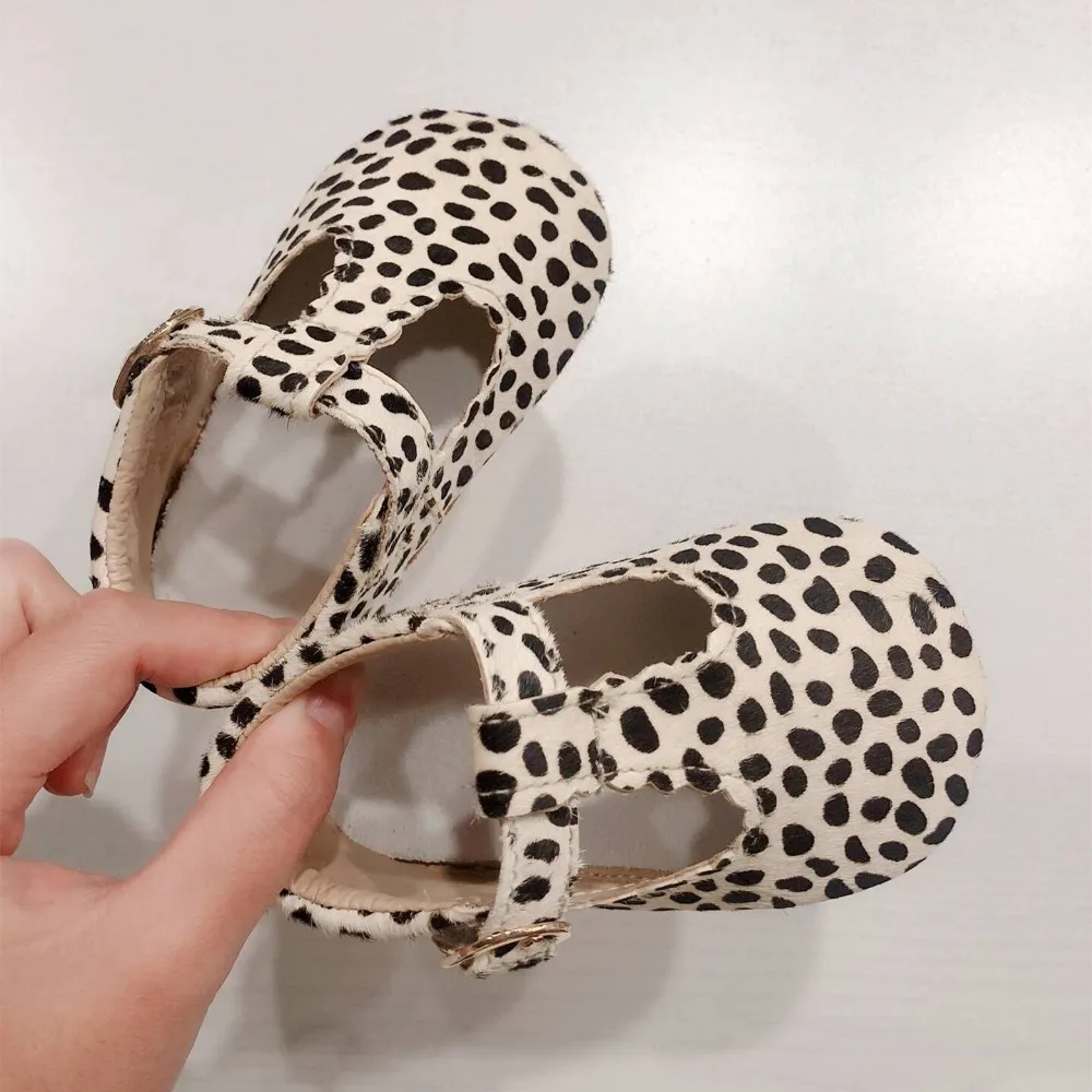 Детская обувь из натуральной кожи с леопардовым принтом для новорожденных Т