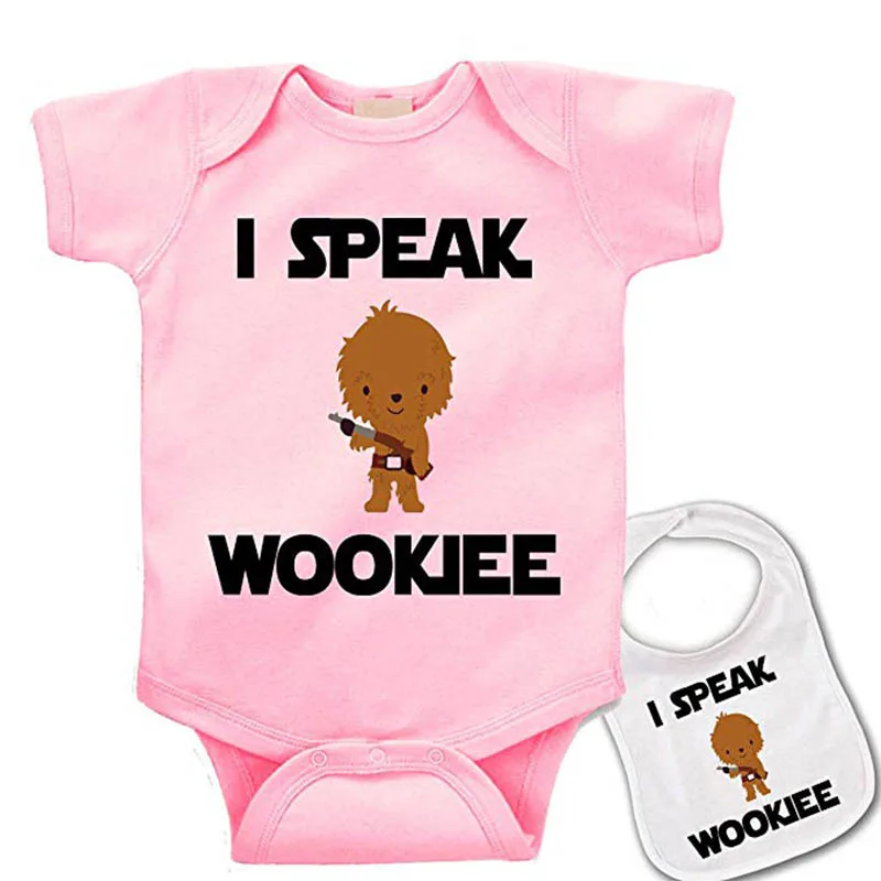 Детский комбинезон с принтом из фильма Звездные войны и подходящим нагрудником