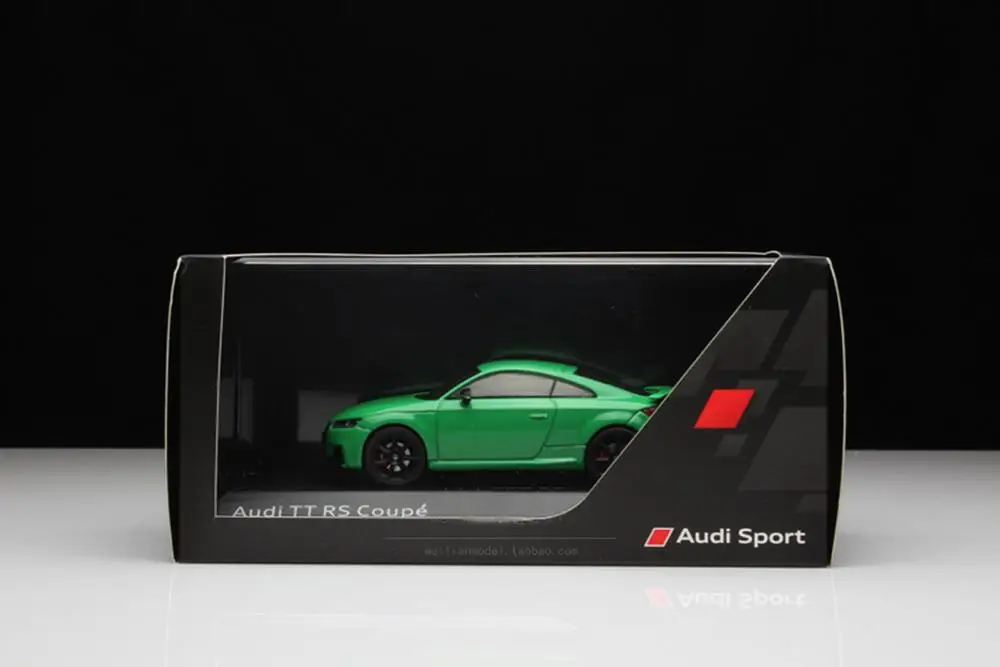 Коллекционная зеленая модель автомобиля Audi TT RS Coupe 1/43|Наземный транспорт| |