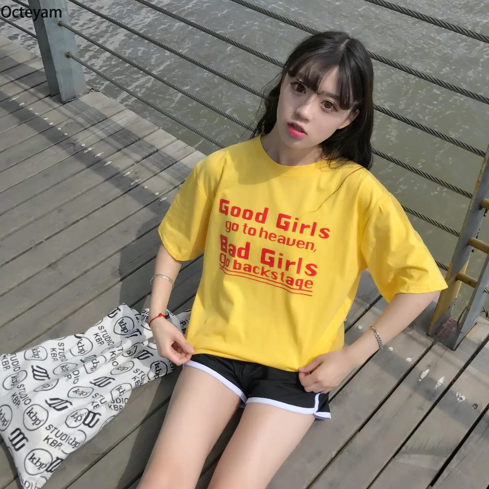 Женская футболка с коротким рукавом желтая простая Свободная Повседневная