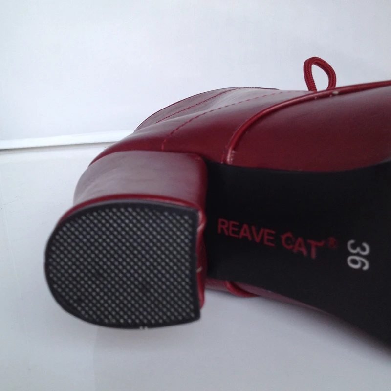 REAVE CAT/большие размеры 32-48; Новые осенне-зимние ботильоны; женские ботинки на высоком каблуке и платформе, со шнуровкой, расшитые блестками; теплая обувь