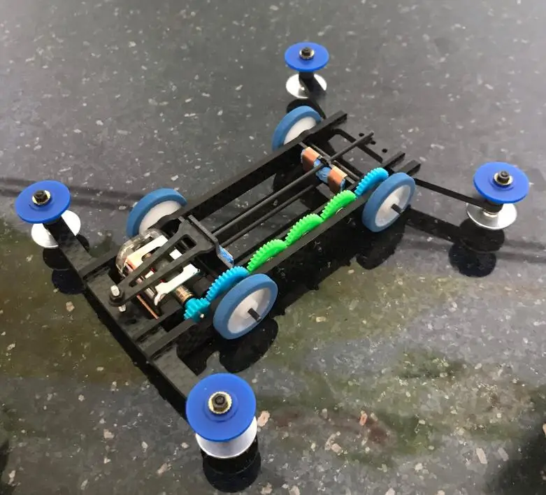 Редукторная мини 4WD модель автомобиля неограниченный рельсовый гоночный