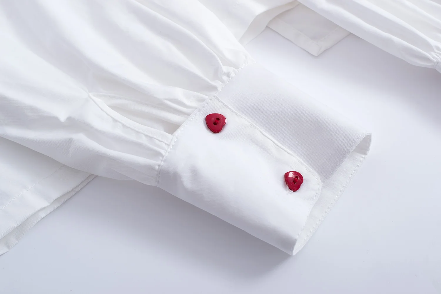 2018 сладкий Стиль Для женщин белая блузка с длинными рукавами героями