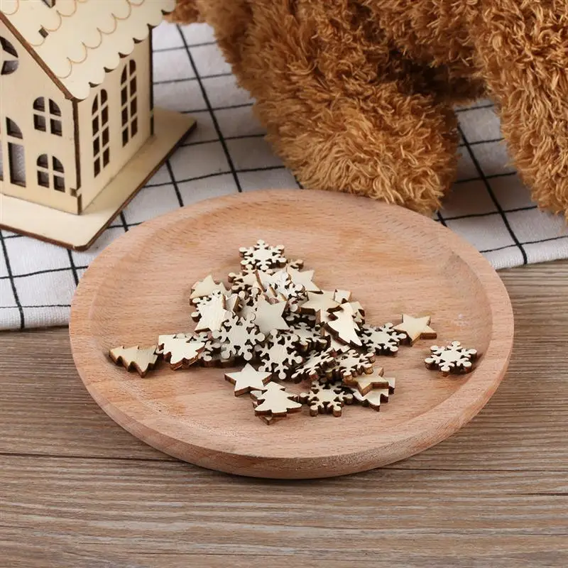 50pcs 15mm Natural Wooden DIY Christmas Tree Hanging Ornaments Pendant Gifts Snow Flakes Star Shape Xmas Decor |