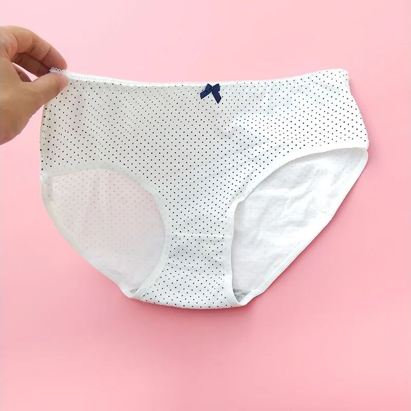 QUECOO 2018 Selling new banana printing cute sexy underwear cotton comfortable women #168 |