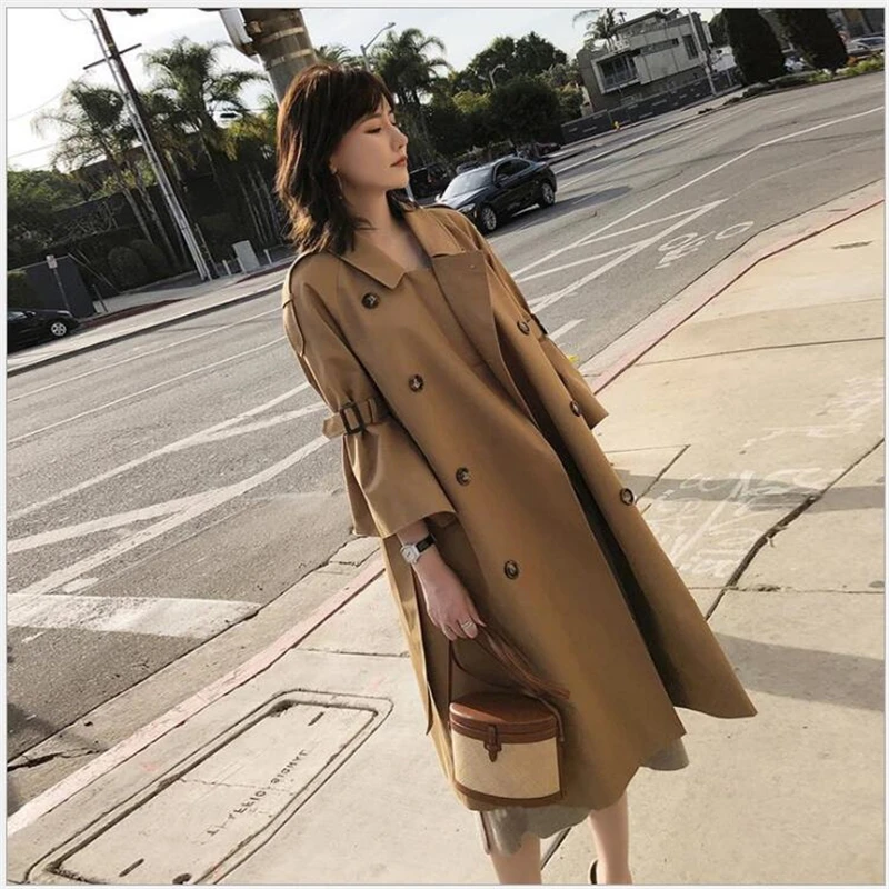 

Women's Double-Breasted Trench Coat with Belt Classical Lapel Collar Loose Long women Windbreaker British style Chic OutwearR127