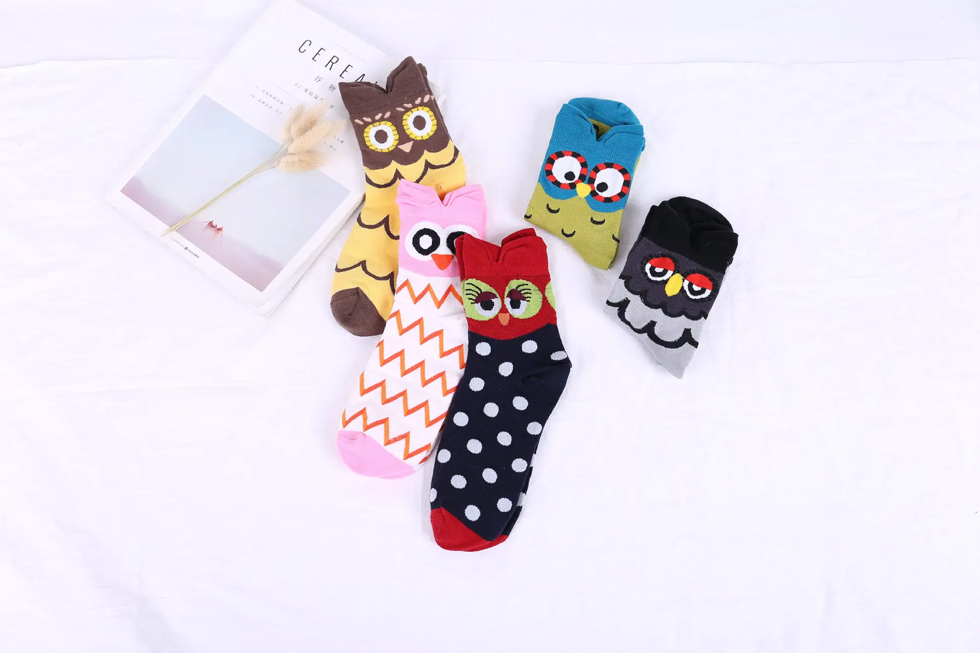 Hot Women's Funny Pattern Combed Cotton Crew Owl Socks Fashion Style Unisex Colorful Casual Ladies Wedding Socks NS9048