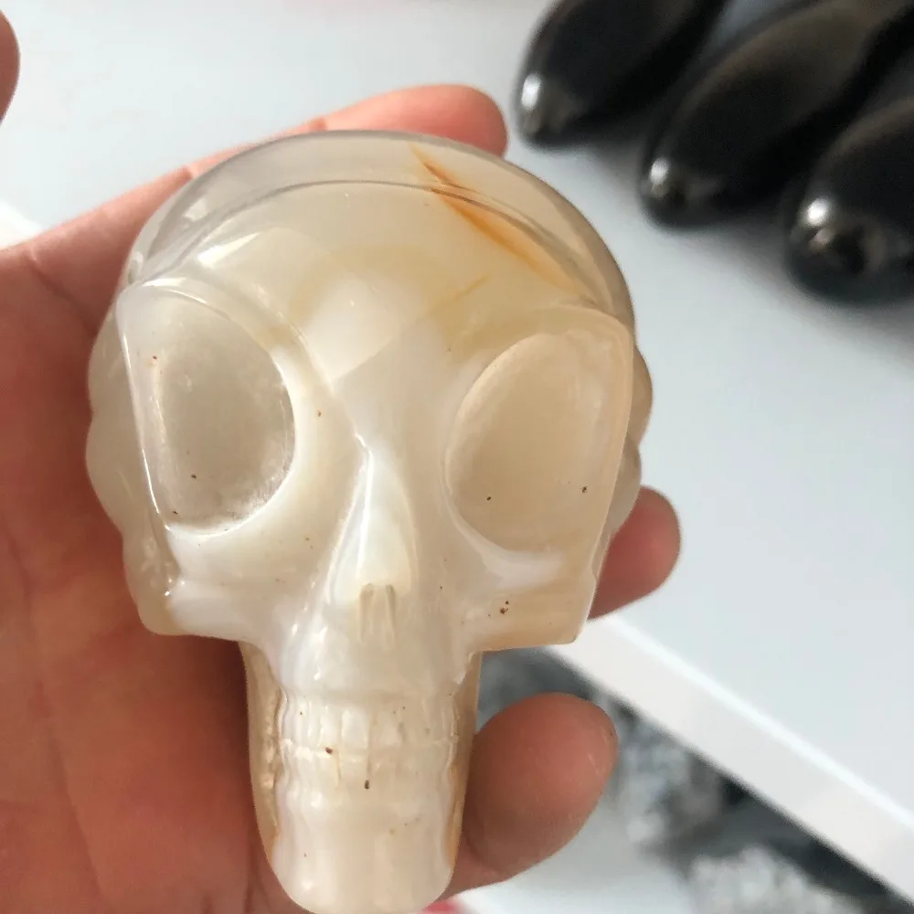

1pcs New features!Natural agate crystal carving skull healing