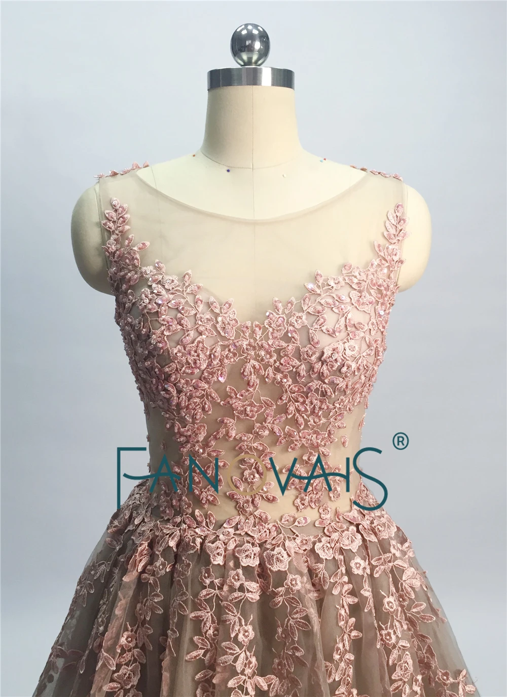 Elegant Prom Dresses 2019 A-Line Evening Dresses Long Lace Applique Beaded Floral Prom Party Gown vestido de festa longo NE31