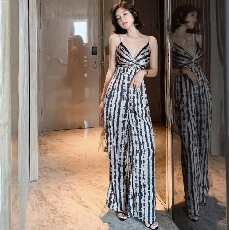 

2019 Summer Women Casual Jumpsuits Spaghetti Strap Sleeveless Lady Sexy V-neck Leopard Print Bodysuit Wide Leg Loose Long Pants