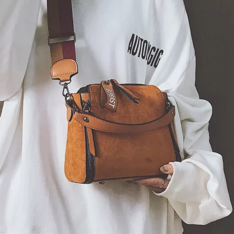 Сумка мессенджер Женская на плечо винтажный саквояж кросс боди сумочка тоут