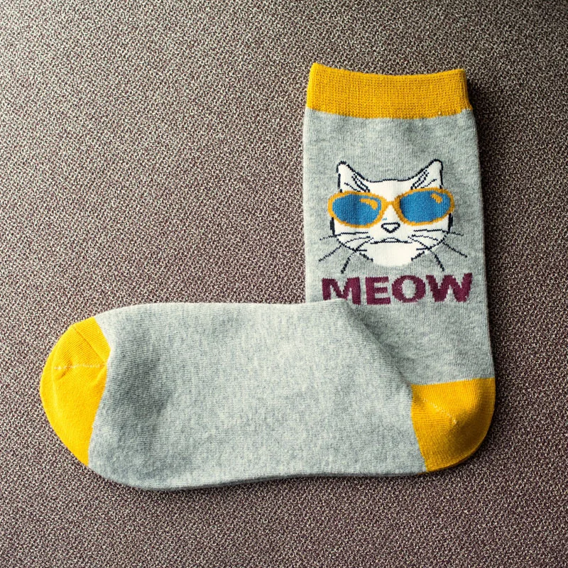 

Korean fashion street cool men cotton socks casual novelties wearing sunglasses cat head design winter gifts Chaussettes