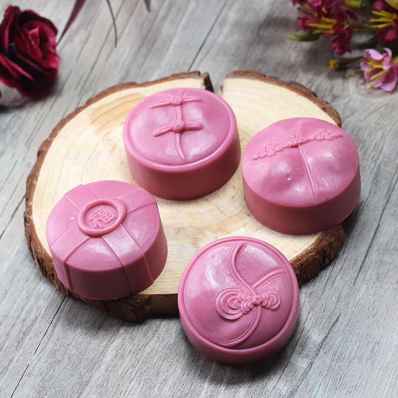 

Silicone Soap Mold Handmade Round with Traditional Chinese Pattern Tool