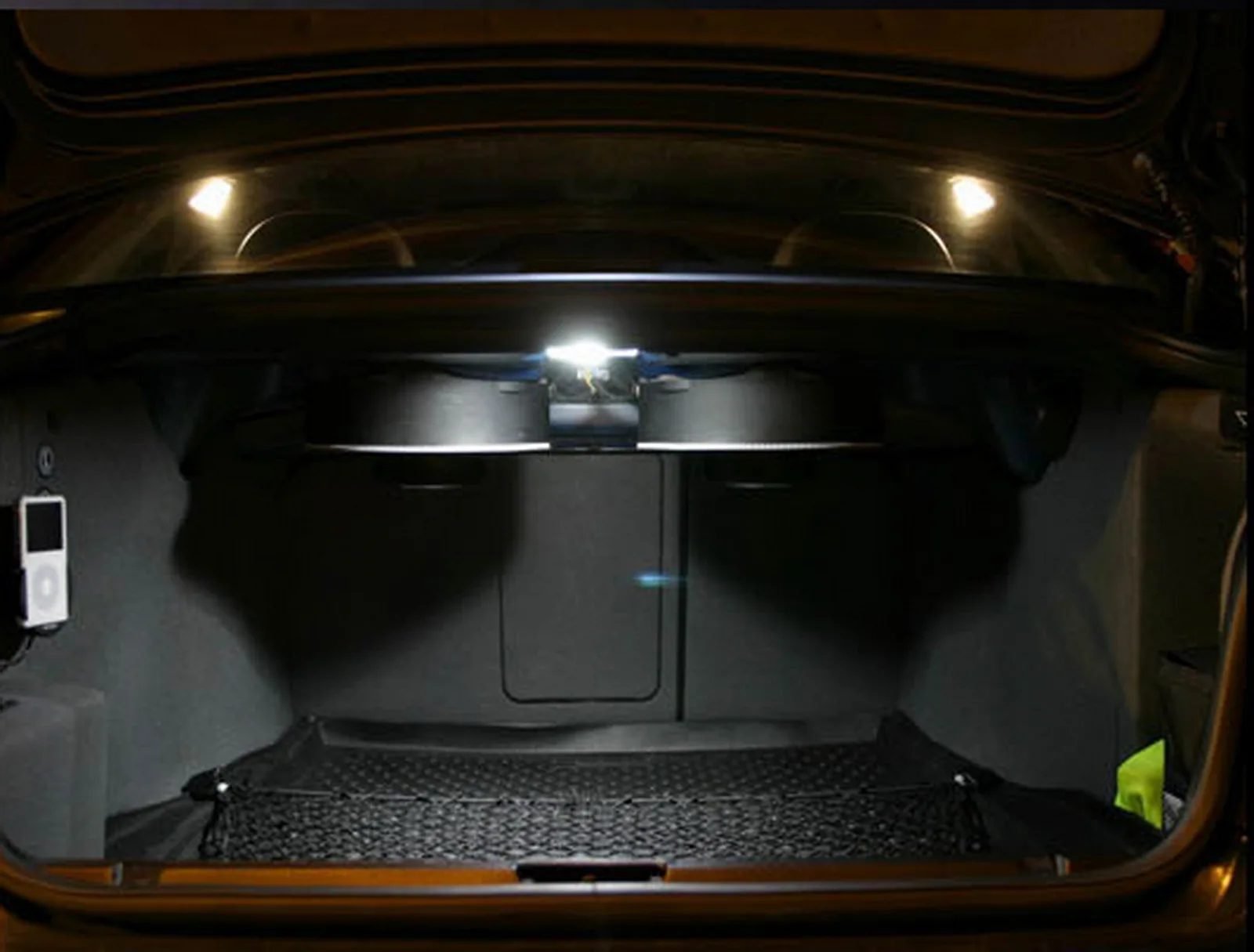 ANGRONG 1X Canbus LED Footwell внутренсветильник ка багажника для BMW E82 / E88 E39 E60 M5 E61 F10 |
