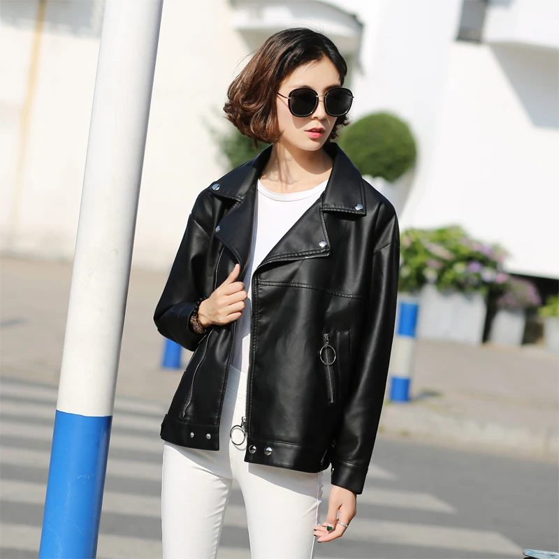 Куртка-бомбер женская из экокожи свободного кроя | Женская одежда