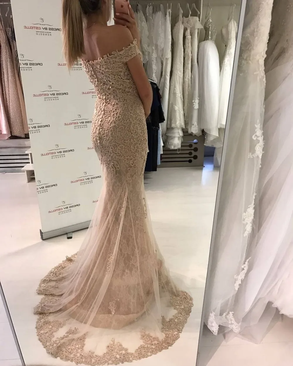 

New Style Mermaid Evening Dresses 2019 Appliqued Lace Prom Gown Elegant Women Formal Party Gown