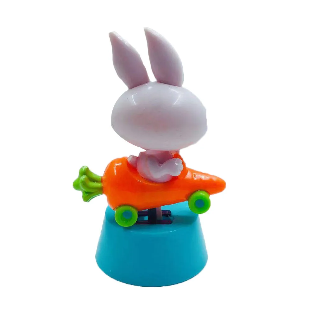 Милый белый кролик танцующий работающий от солнечной энергии колеблющийся