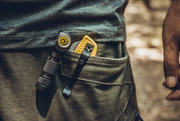 Manker E02 220 люмен CREE XPG3/180lm Nichia 219C светодиодный светильник-брелок мини EDC светодиодный светильник-вспышка с реверсивным зажимом и магнитным хвостом