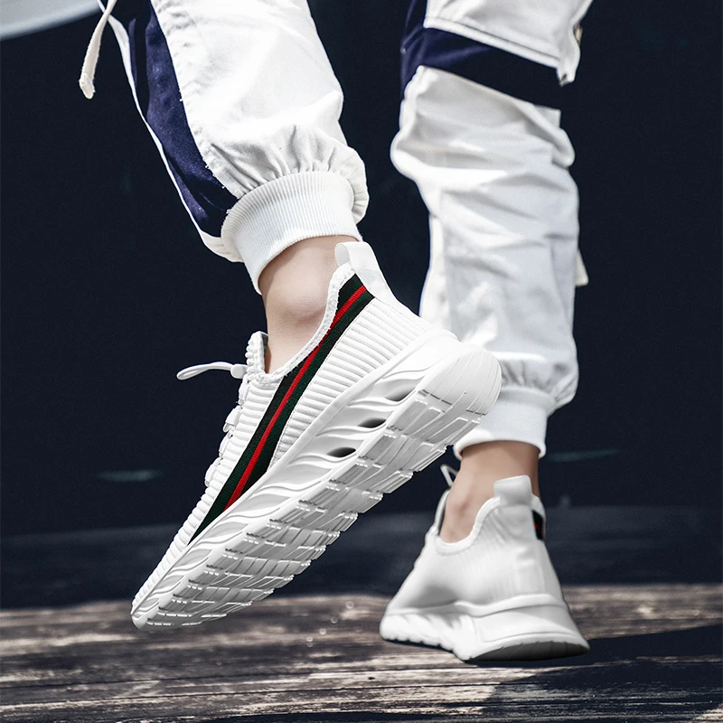 Men's Sneakers Ultralight Breathable Running Shoes Fashion Casual Sports Zapatos Super Comfortable Pop Flexible Jogging Shoes