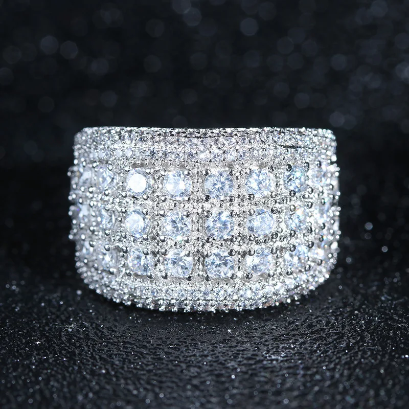 

Luxury and stylish zircon ring, female engagement and wedding gift jewelry