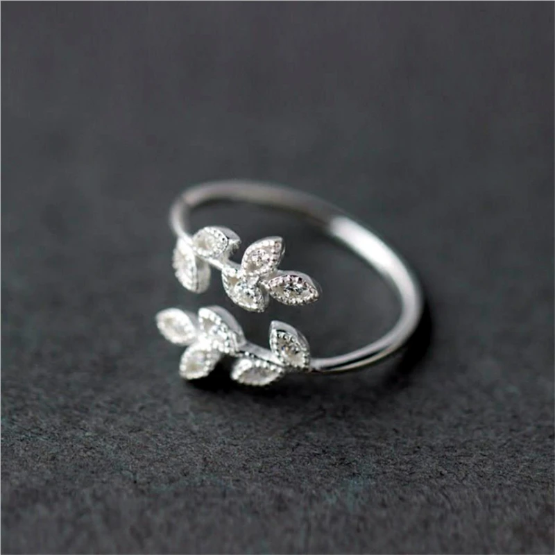 

Newest Luxury Dazzling Wedding LEAVES Ring for Women High Quality Fine Jewelry anillos