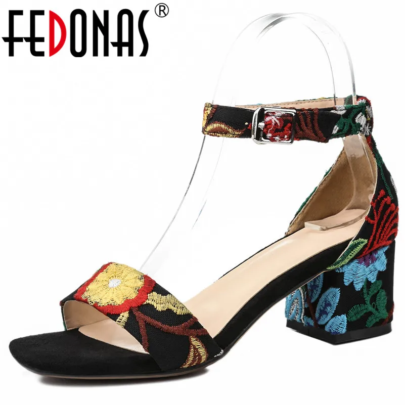 Женские офисные туфли FEDONAS винтажные вечерние на тонком ремешке с пряжкой и