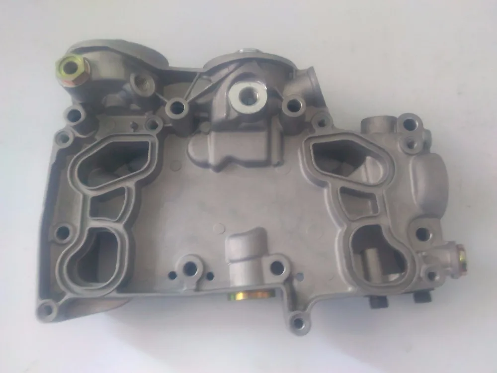 Крышка масляного радиатора двигателя EC210 D6E для Deutz BF4M2012 Экскаватора Volvo 21099784|oil