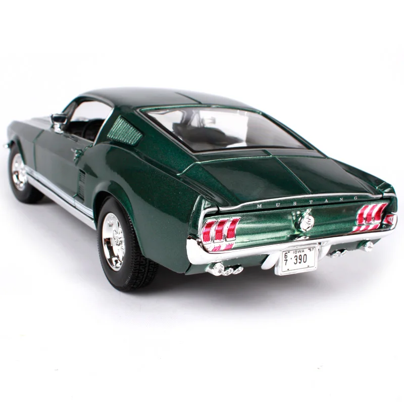 Модель автомобиля Maisto 1:18 1967 Ford Mustang GTA Fastback литая модель новая игрушка в коробке
