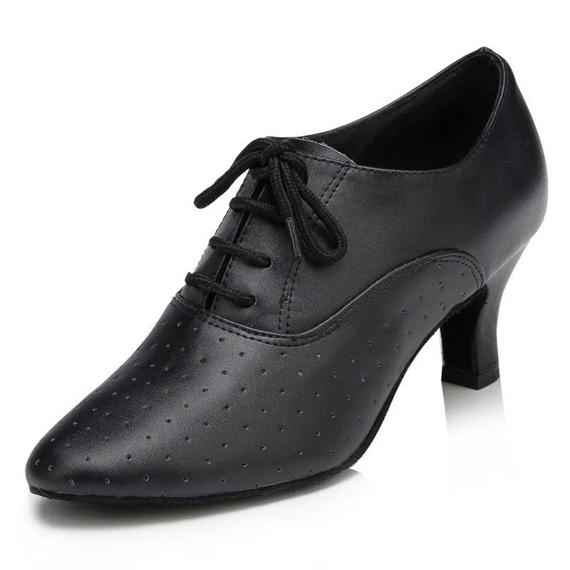 Женская обувь из сатина на мягкой подошве с закрытым острым носком для латинских