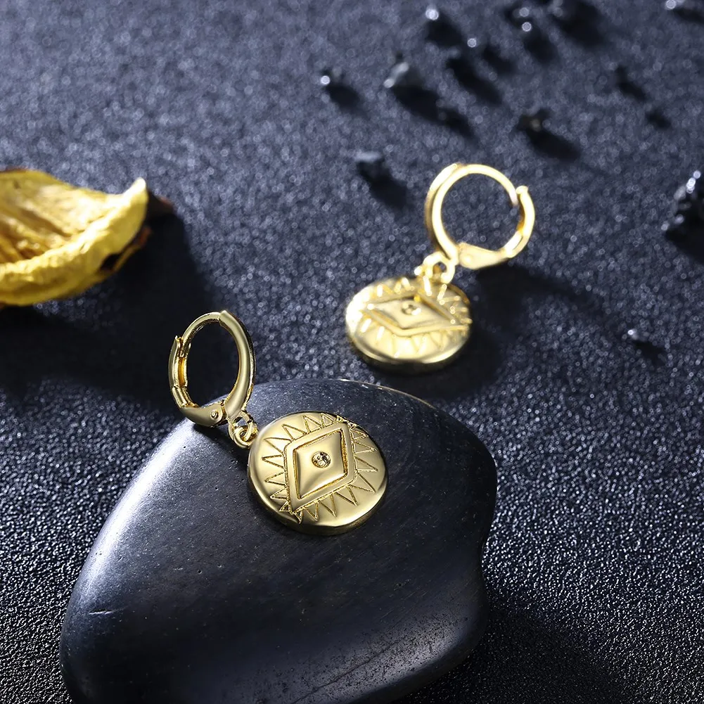 

KITEAL 2018 Lovely Gold color Girlfriend earrings Round eye Golden religious pattern oorbellen joias