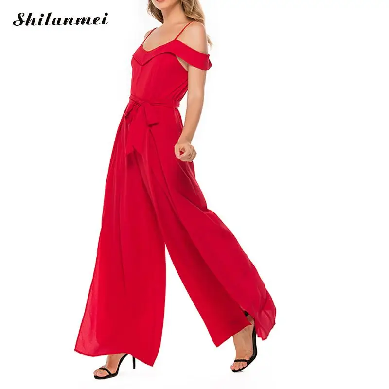 Женское винтажное платье макси красное черное с открытыми плечами и разрезом