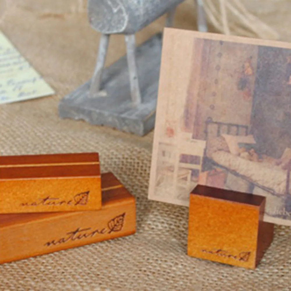 

2pcs Korea Stationery Wholesale Retro Original Wooden Message Holders Stands Notes Block Photo Card Message Folders Desks